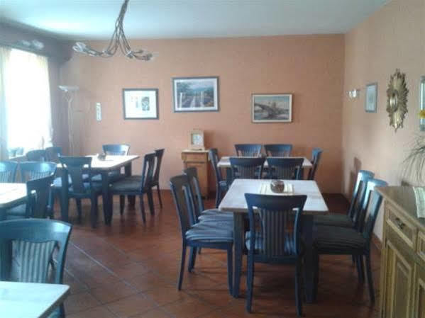 Hotel Gasthof Zum Roessle Heilbronn Bagian luar foto